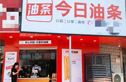 碰瓷兒“今日頭條”？油條店成網紅，3元一根還很搶手